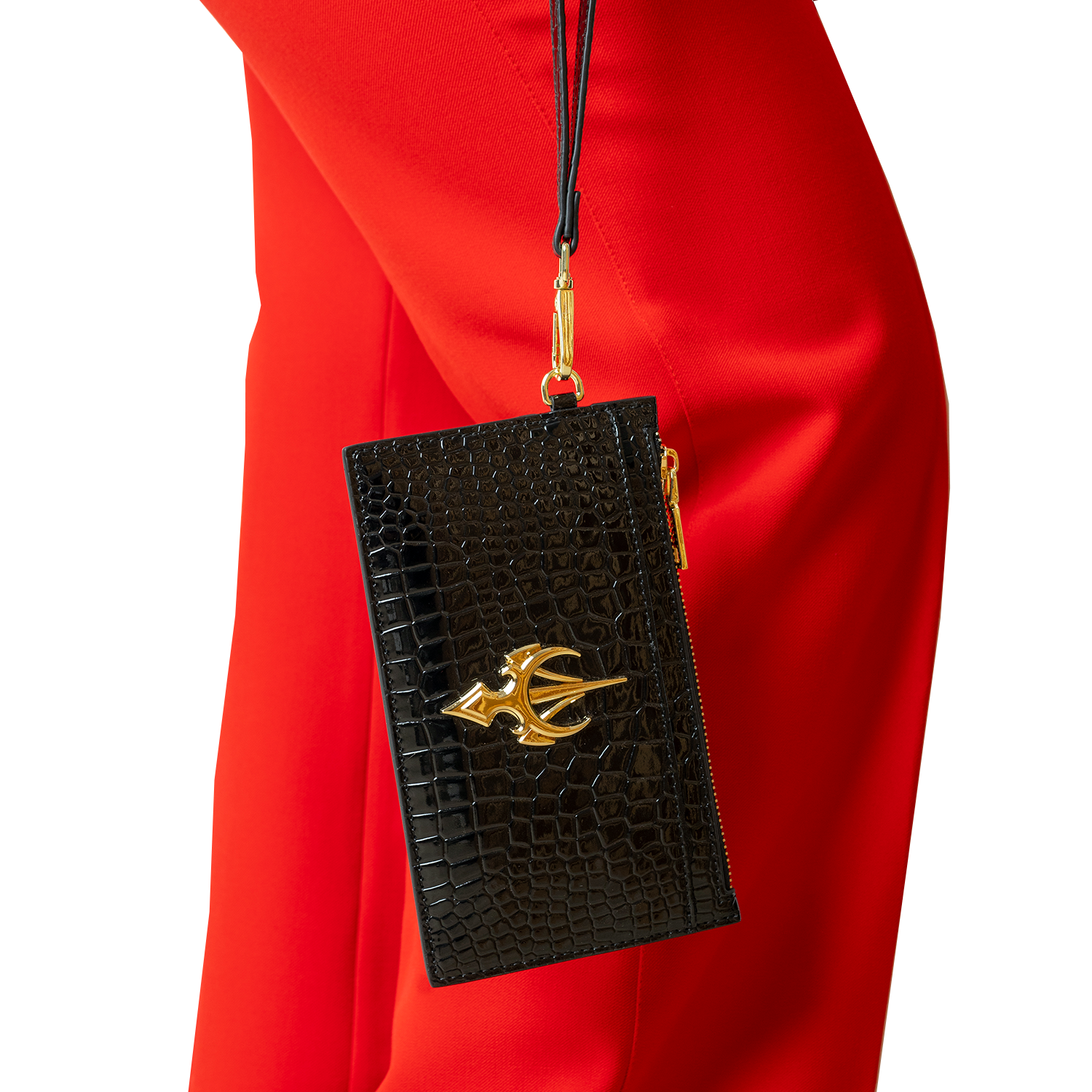 حقيبة يد سوداء من الجلد المنقوش بنقشة جلد التمساح 